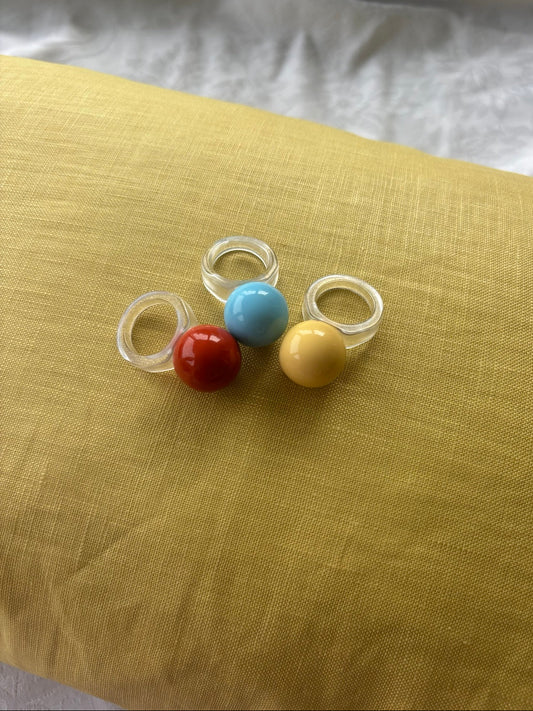 Vintage 1960s Mod Lucite Gumball Ring